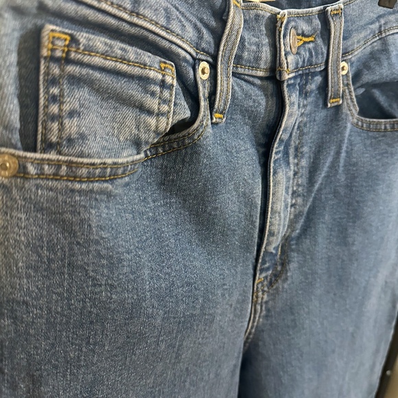 Levi's High Waisted Taper Jeans - Size 28 - Mid Stone Wash - Picture 5 of 8